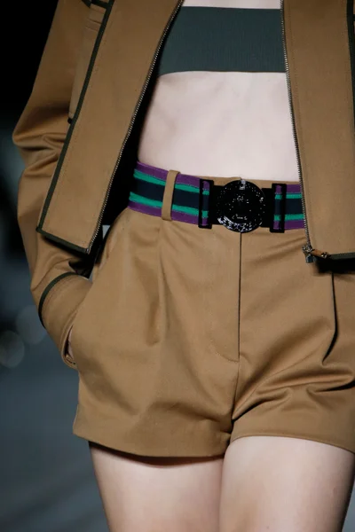 Look 11